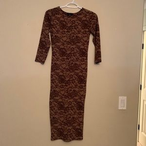 Lace pattern body hugging dress